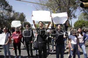 IBERO . MANIFESTACIÓN ESTUDIANTES