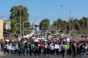 MARCHA ESTUDIANTES UTP