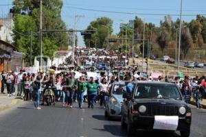 MARCHA ESTUDIANTES UTP