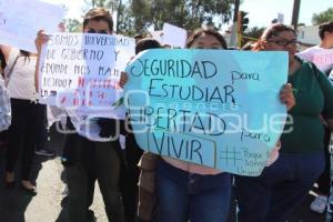 MARCHA ESTUDIANTES UTP