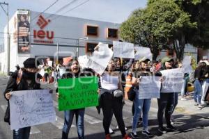 MANIFESTACIÓN ESTUDIANTES . IEU