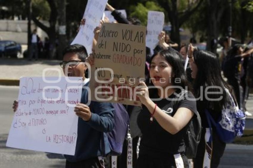 MANIFESTACION. ESTUDIANTES CENHCH