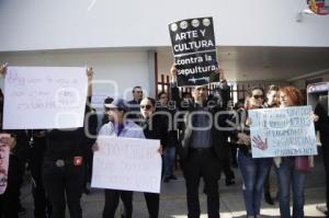 MANIFESTACIÓN ESTUDIANTES . UMAD