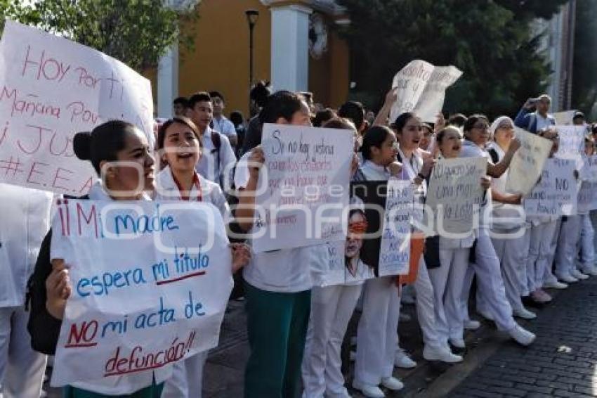 MANIFESTACIÓN UNIVERSIDAD ANGELÓPOLIS