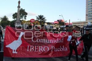 MEGA MARCHA UNIVERSITARIA