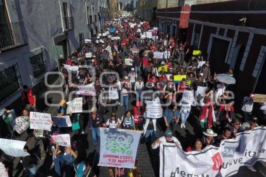 MEGA MARCHA UNIVERSITARIA