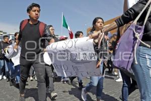 MEGA MARCHA UNIVERSITARIA