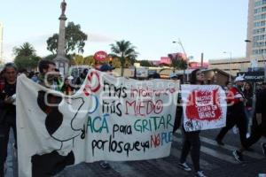 MEGA MARCHA UNIVERSITARIA