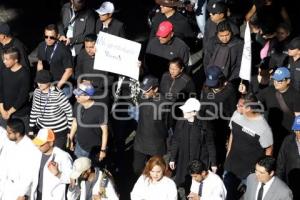 MEGA MARCHA UNIVERSITARIA . RECTOR BUAP