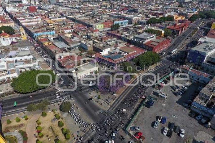 MEGA MARCHA UNIVERSITARIA