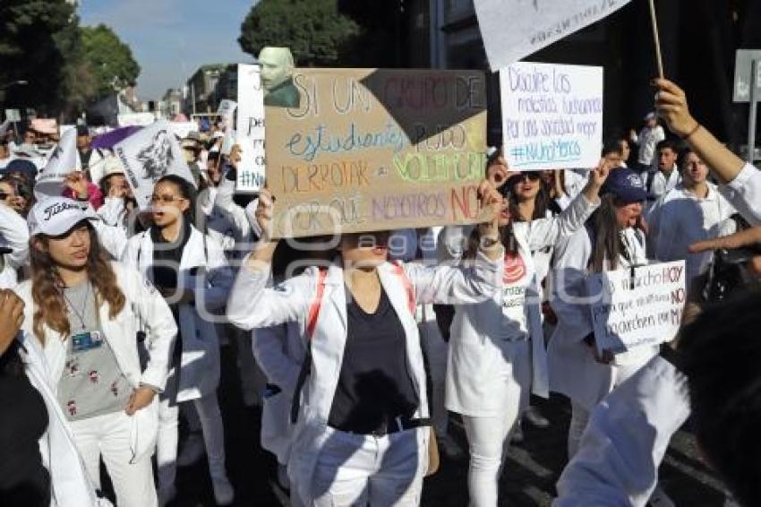 MEGA MARCHA UNIVERSITARIA