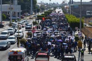 MEGA MARCHA UNIVERSITARIA . TEHUACÁN