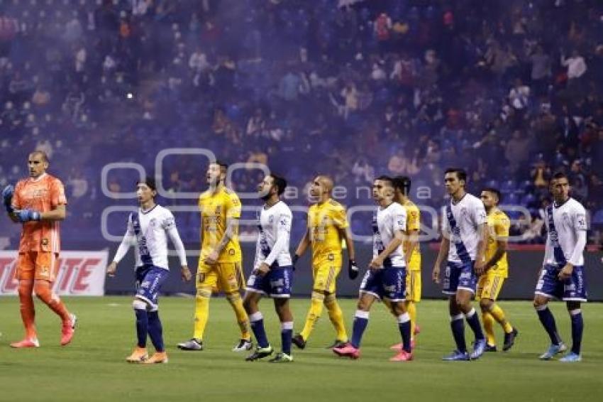 FÚTBOL . CLUB PUEBLA VS TIGRES