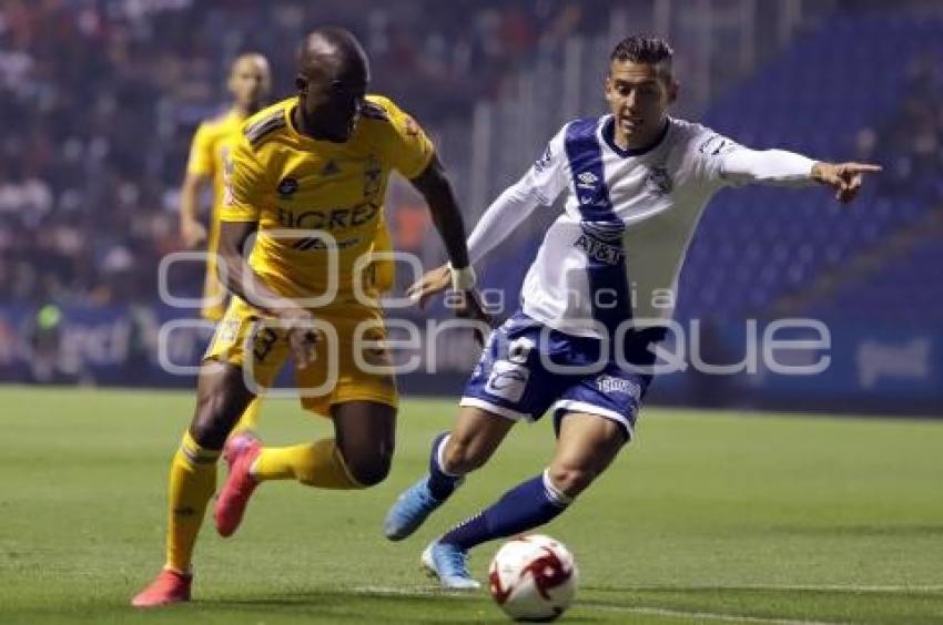 FÚTBOL . CLUB PUEBLA VS TIGRES