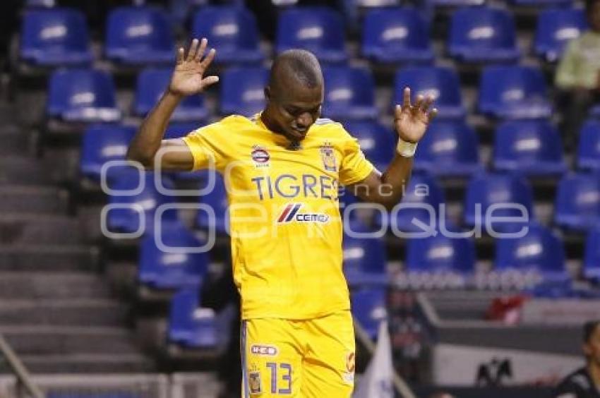 FÚTBOL . CLUB PUEBLA VS TIGRES