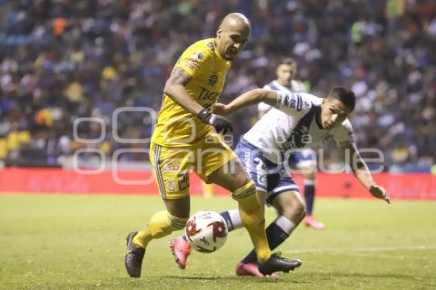 FÚTBOL . CLUB PUEBLA VS TIGRES