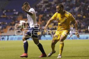 FÚTBOL . CLUB PUEBLA VS TIGRES