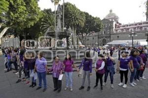 CADENA HUMANA MUJERES