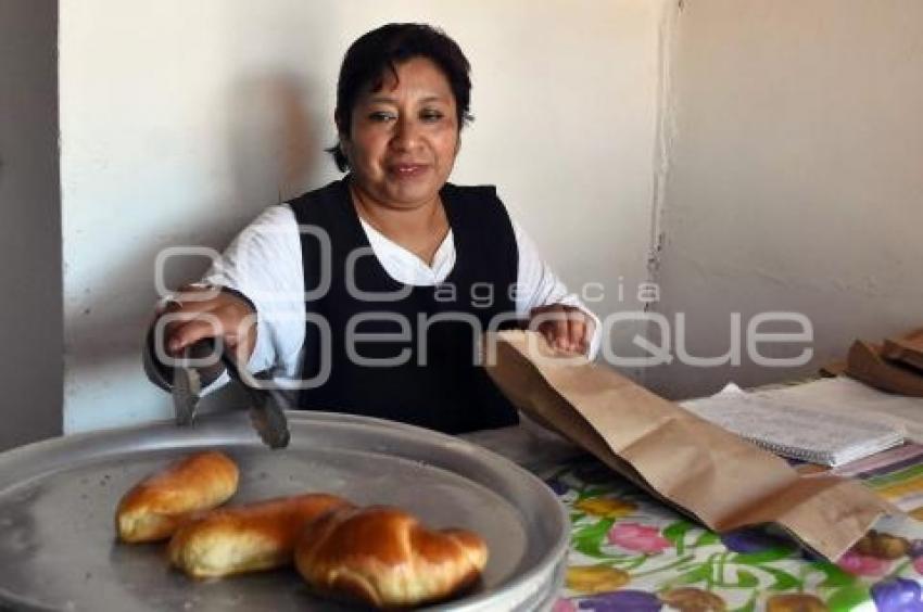 DÍA DE LA MUJER .  PANADERA