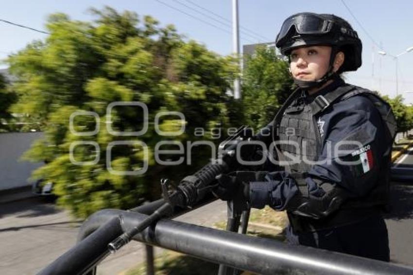 DÍA DE LA MUJER . POLICIA