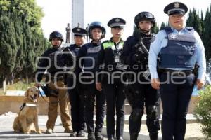 DÍA DE LA MUJER . POLICIA