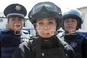 DÍA DE LA MUJER . POLICIA