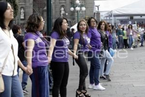 CADENA HUMANA MUJERES