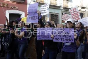 MARCHA . DÍA DE LA MUJER