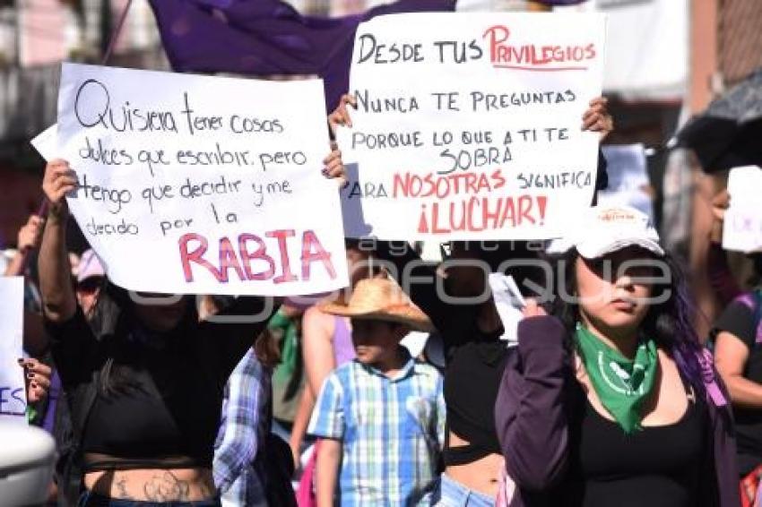 MARCHA . DÍA DE LA MUJER