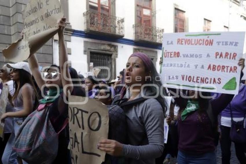 MARCHA . DÍA DE LA MUJER