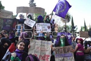 MARCHA . DÍA DE LA MUJER