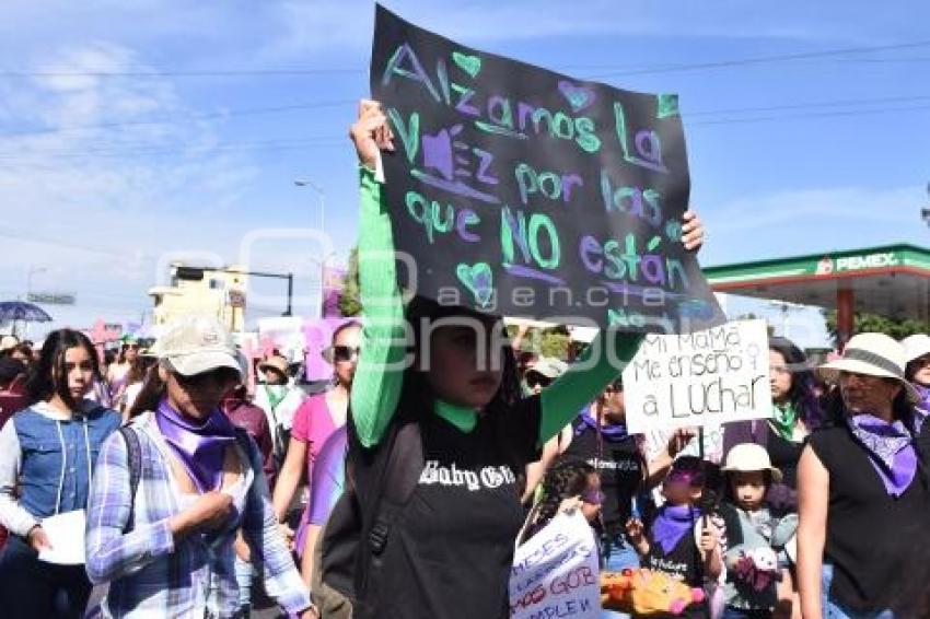 MARCHA . DÍA DE LA MUJER