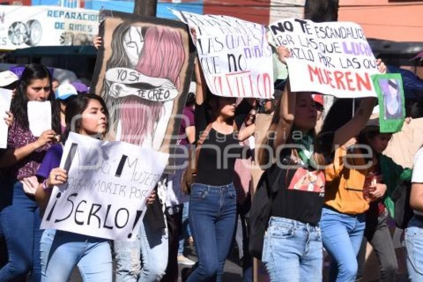 MARCHA . DÍA DE LA MUJER