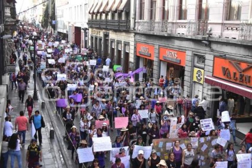 MARCHA . DÍA DE LA MUJER