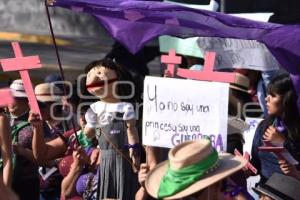 MARCHA . DÍA DE LA MUJER