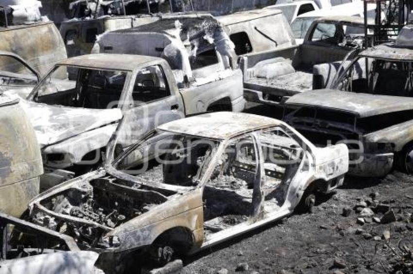 IMSS . INCENDIO VEHÍCULOS