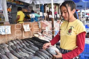 PESCADOS  Y MARISCOS