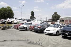 MERCADO ZAPATA . ESTACIONAMIENTO