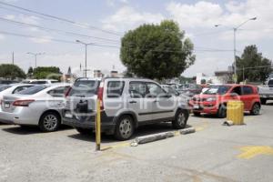 MERCADO ZAPATA . ESTACIONAMIENTO