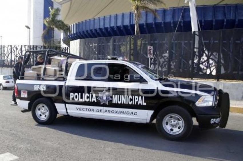 POLICÍA MUNICIPAL . DESALOJO C5