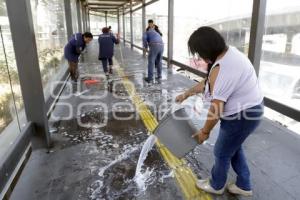 METROBÚS . LIMPIEZA POR CORONAVIRUS