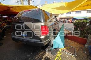 CANOA . CHOQUE TIANGUIS