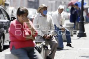 APOYOS ADULTOS MAYORES