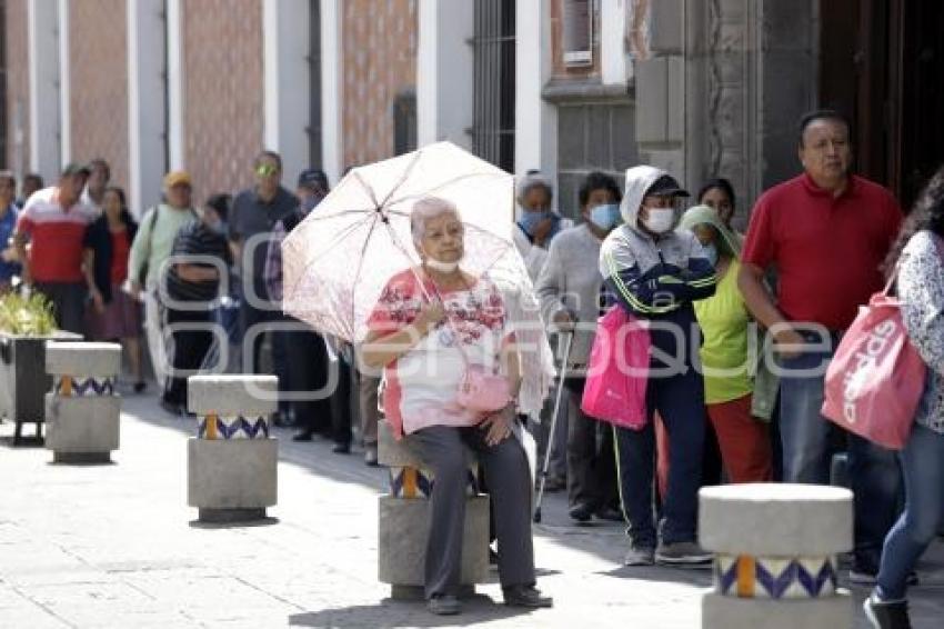 APOYOS ADULTOS MAYORES