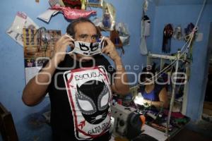 LUCHA LIBRE . CUBREBOCAS