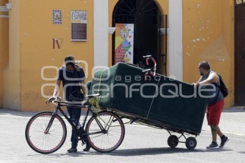 VIDA COTIDIANA . BICICLETAS