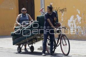 VIDA COTIDIANA . BICICLETAS