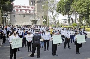 MANIFESTACIÓN MESEROS