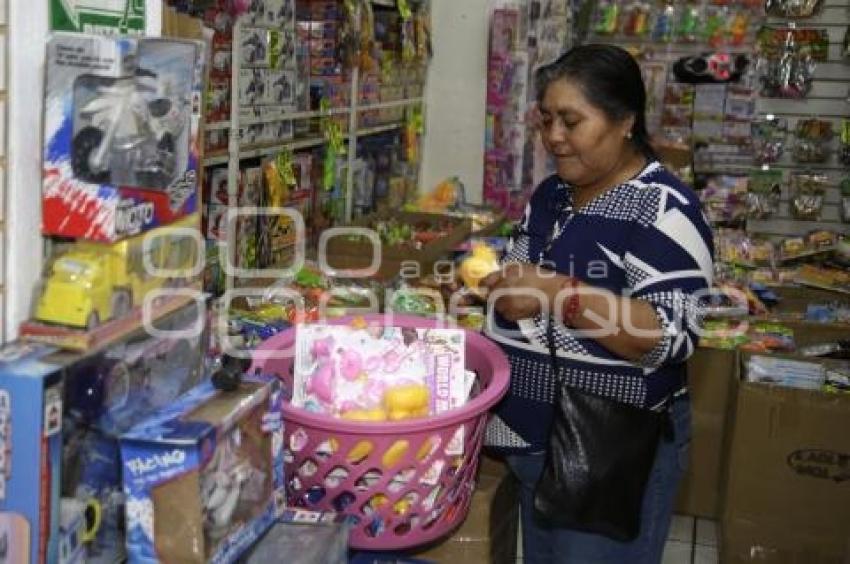 DÍA DEL NIÑO . JUGUETERÍAS