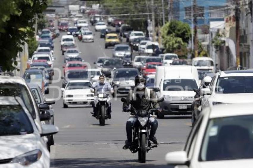 CORONAVIRUS . TRÁFICO VEHICULAR